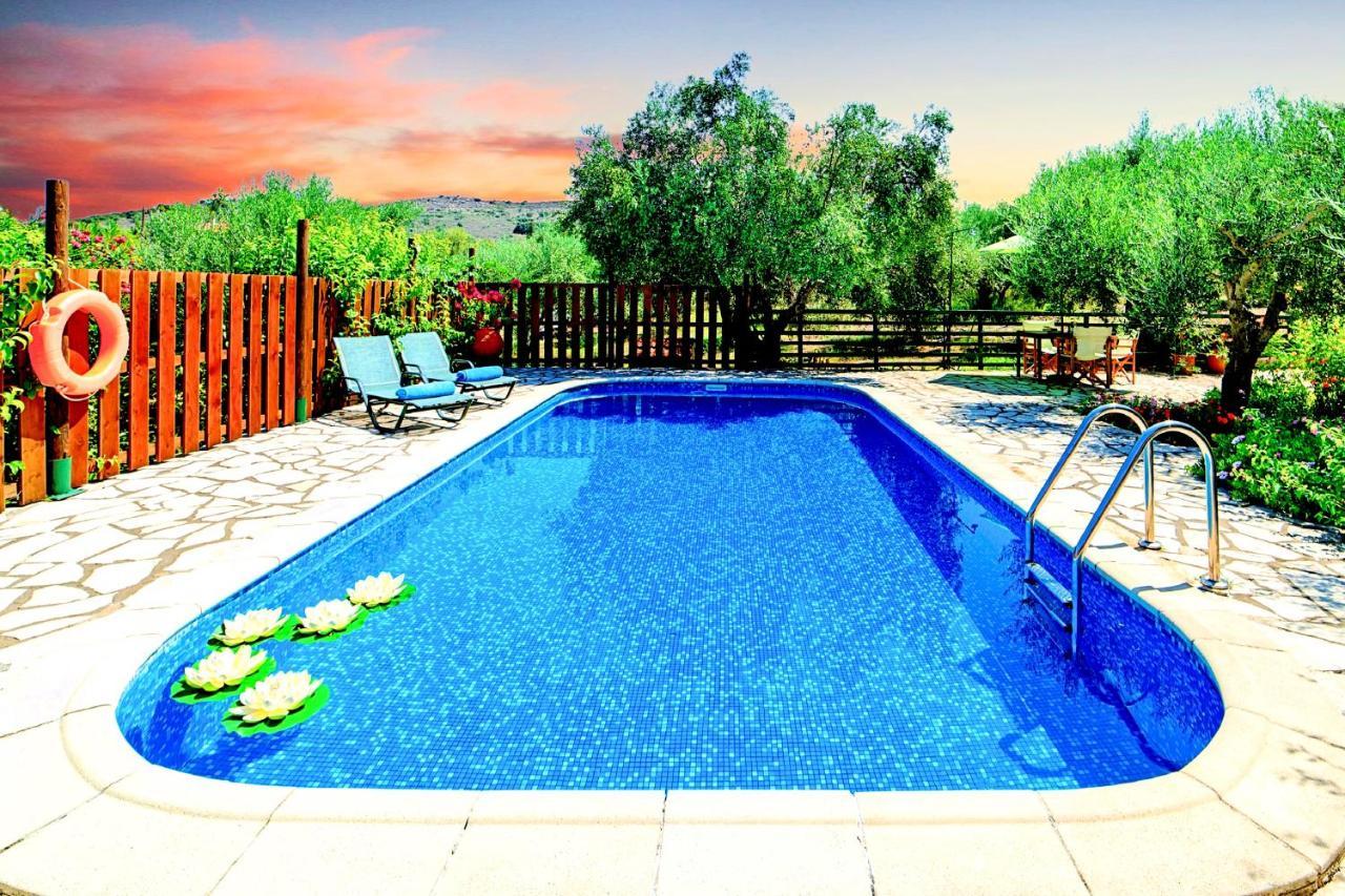 Sentido Villas Armenoi  Экстерьер фото